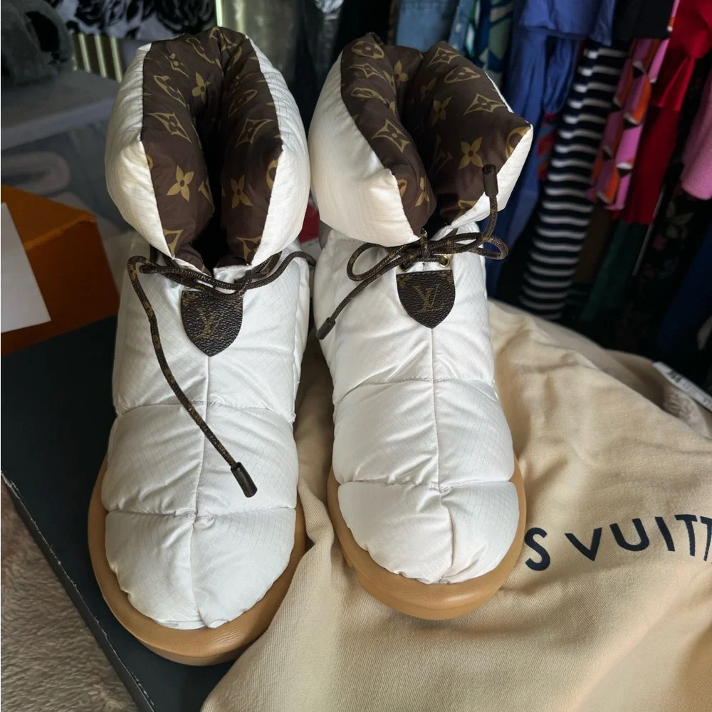 Louis Vuitton Snow Pillow Ankle Booties EU Size 38 US Size 8 - Picture 6 of 8